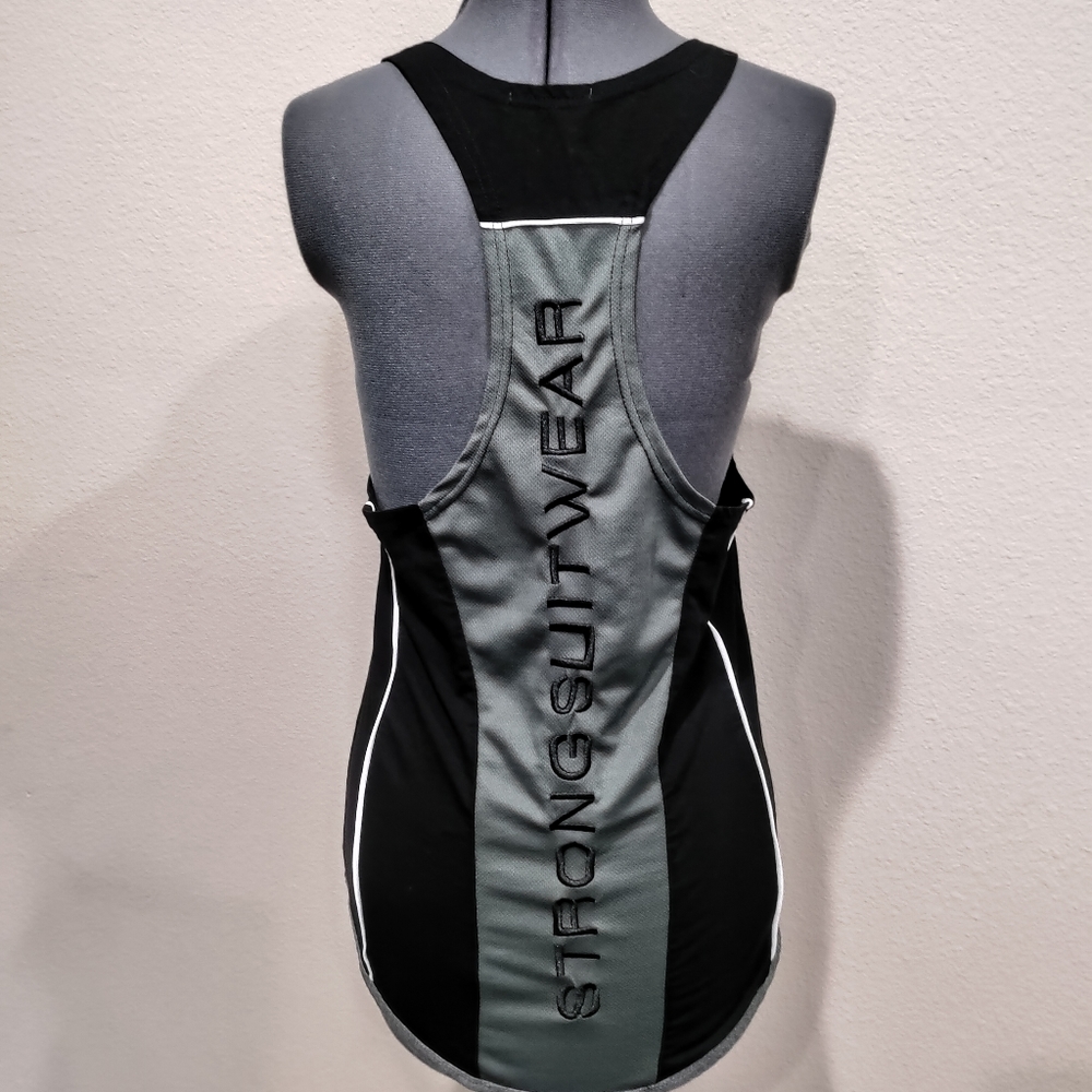 Strong Lift Wear woman's racer back tank size Medium